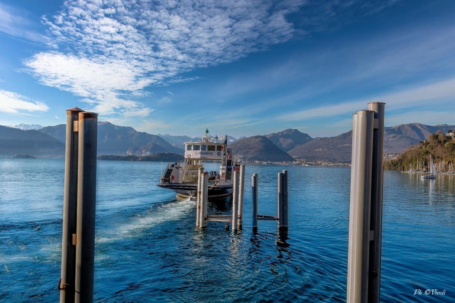 Lily Lake Maggiore Лавено Екстериор снимка
