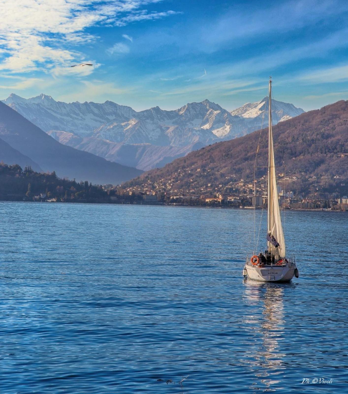 Lily Lake Maggiore Лавено Екстериор снимка